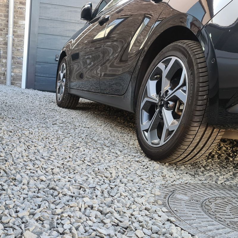 ACO-Gravel-Grids-in-a-driveway